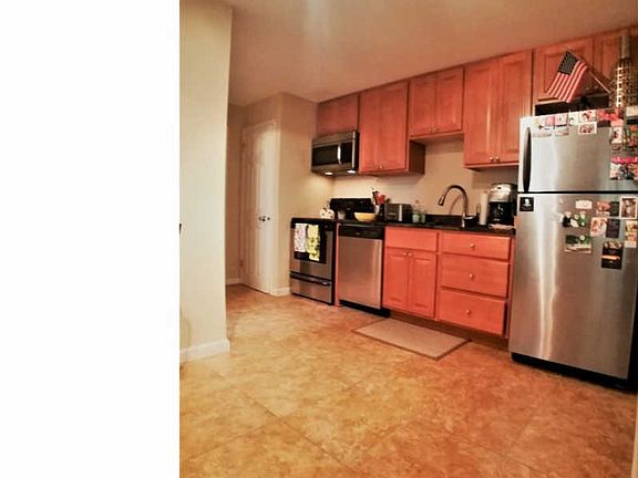 3rd image of 221 E 7th Ave #1
