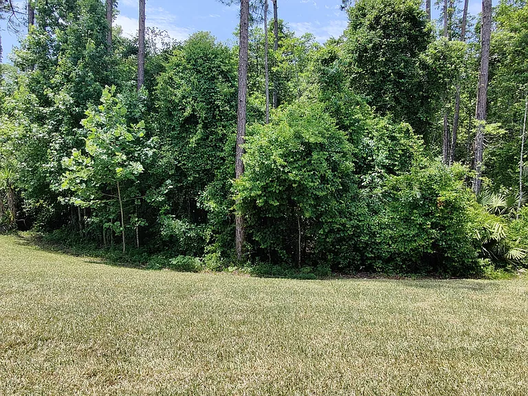 628 Servia Dr — Photo 15