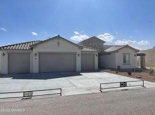 351 Plymouth Rock Rd, Las Cruces, NM 88007
