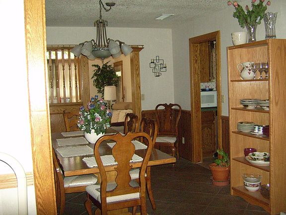 Formal Dinning Rm