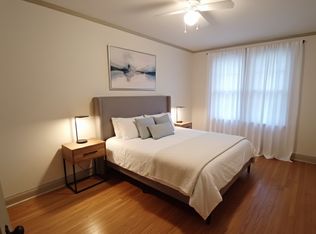 2236 40th Pl NW APT 1, Washington, DC 20007