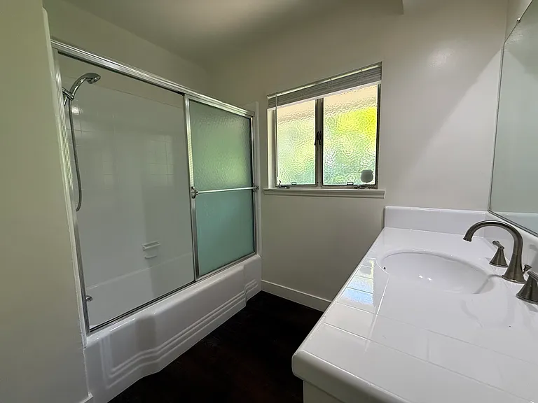 1240 Wellington Ave — Photo 21