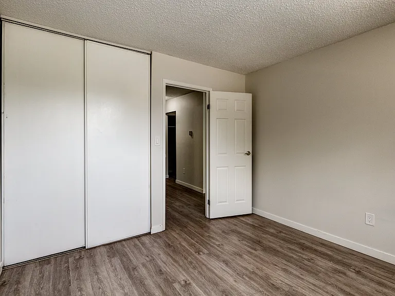1454 Rae St — Photo 16