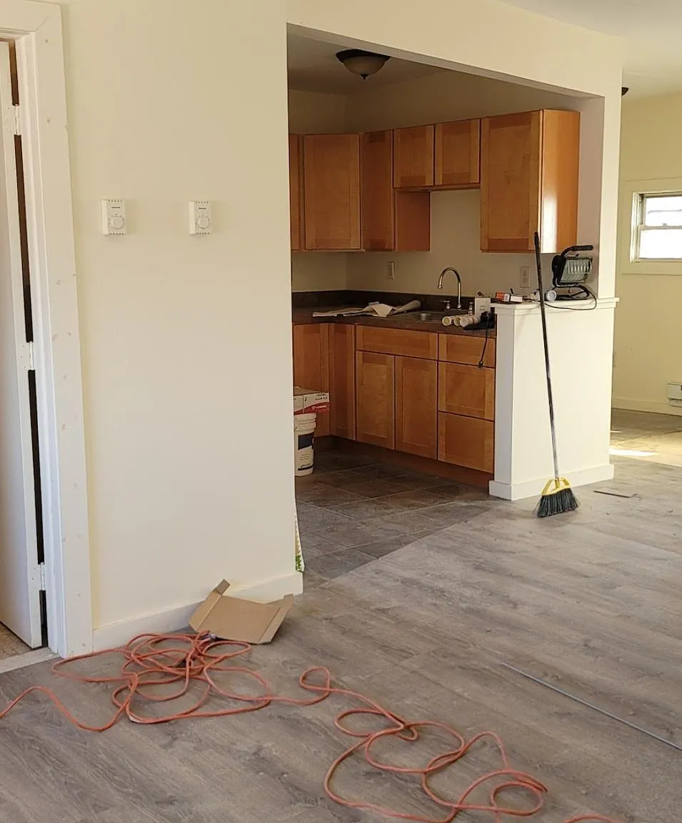 811 Main St — Photo 3