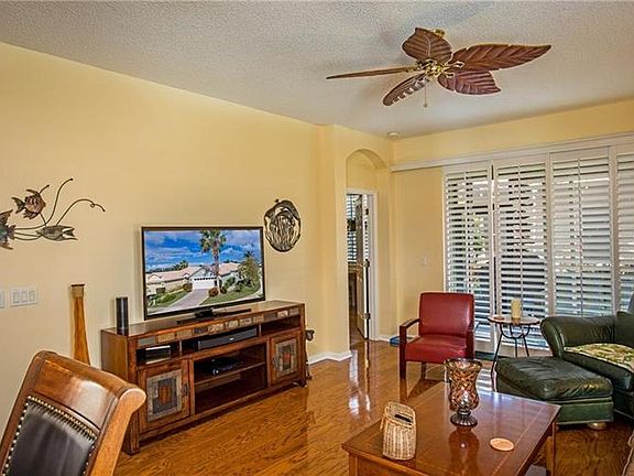 3rd image of 9093 Saint Andrews Way
