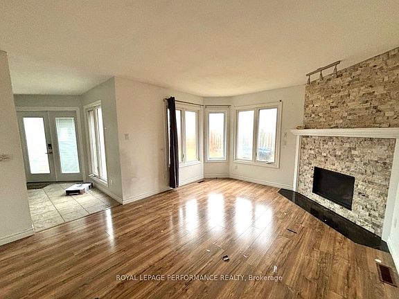 4th image of 123 Napoleon Ct