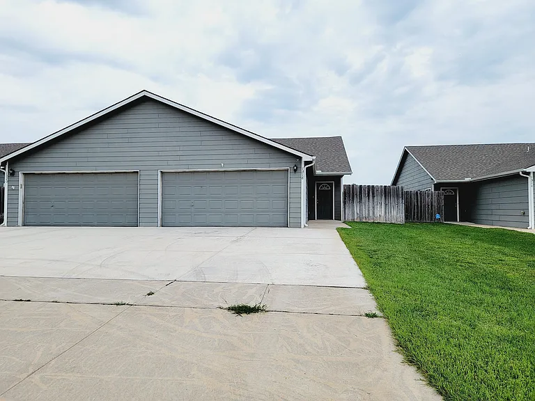 1318 N Curtis Ct — Photo 19