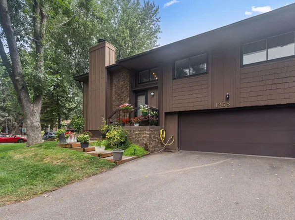 1258 Bridle Path Ct, White Bear Township, MN 55110