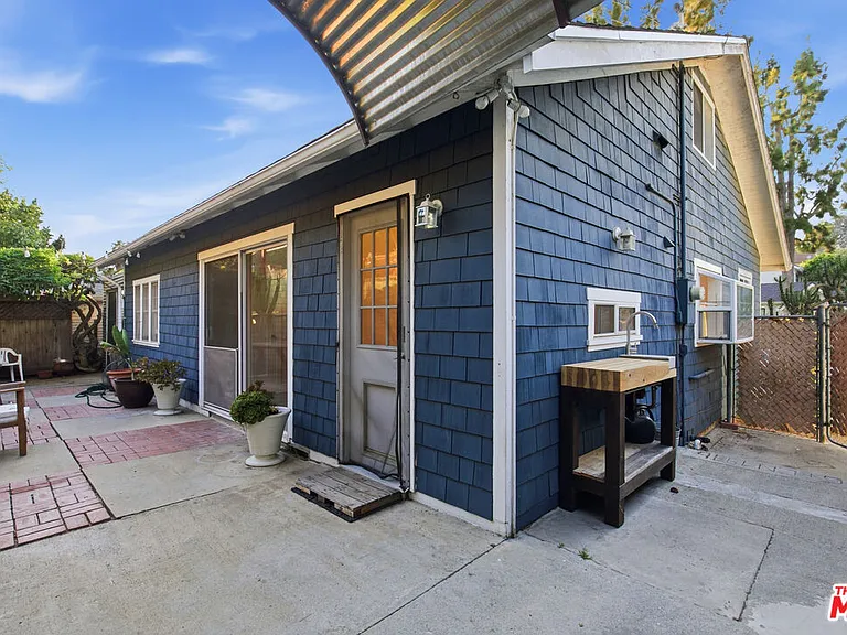 316 E Ellis Ave — Photo 25