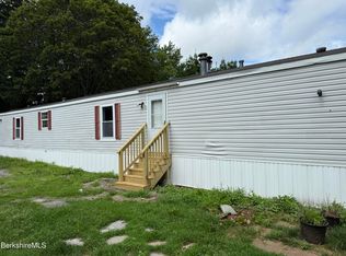 11 Jennifer Ln, West Stockbridge, MA 01266