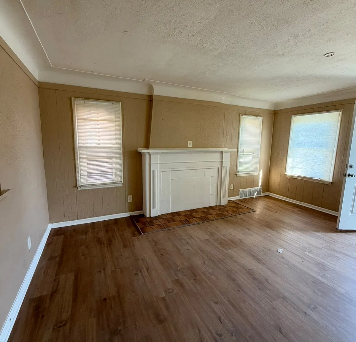 12017 Kennebec Street - Aloana LLC - 1 — Photo 2