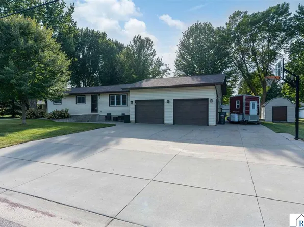 504 2nd St, Cleveland, MN 56017