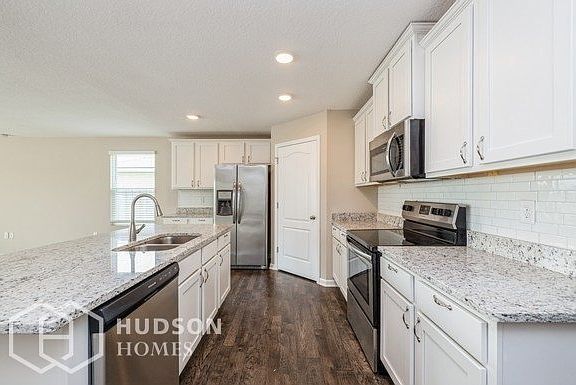4th image of 2175 Pebble Point Dr