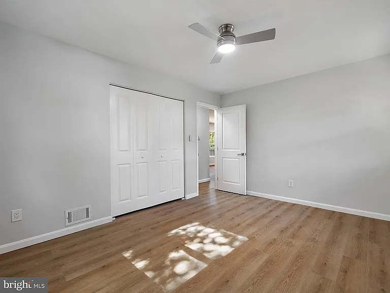 6407 85th Ave — Photo 2
