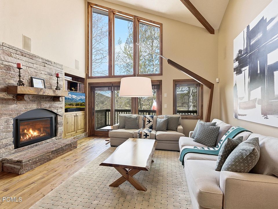 1st image of 1510 Deer Valley Dr S #24