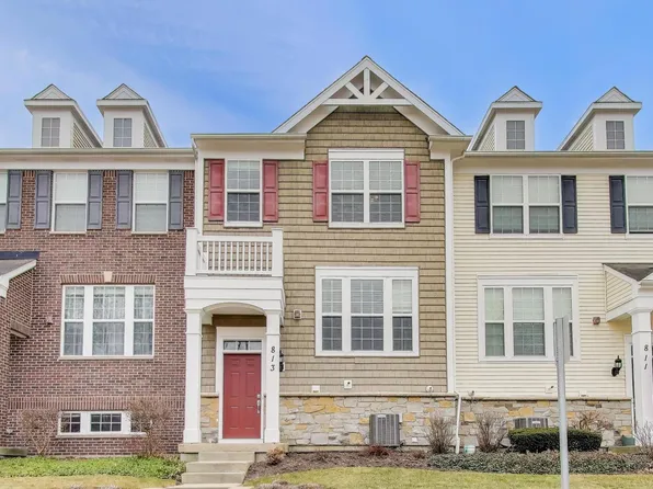 813 E Hamlin Ln, Arlington Heights, IL 60004