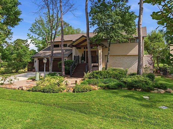 2nd image of 67 Huntsmans Horn Cir