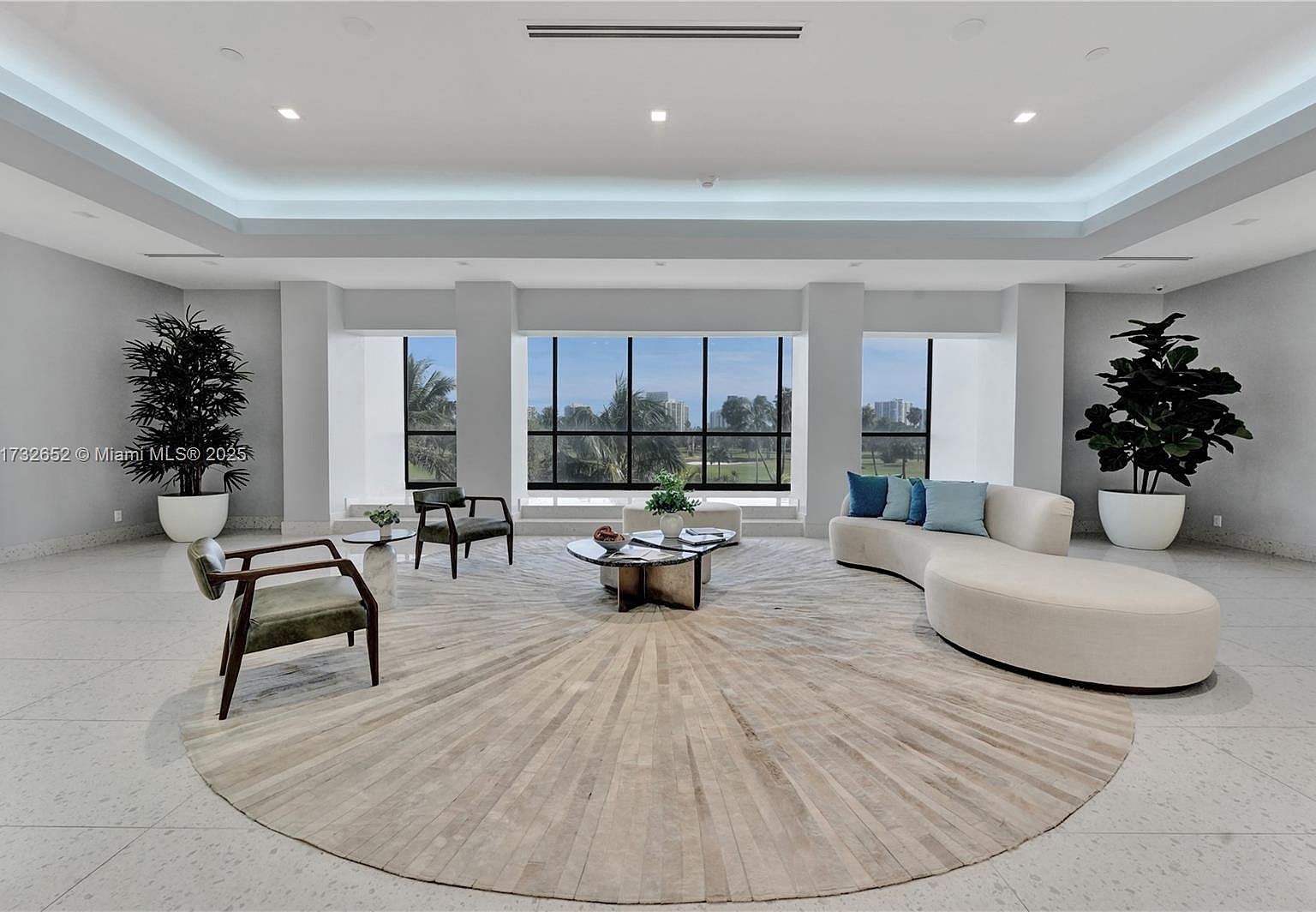 20335 N Country Club Dr APT 2210