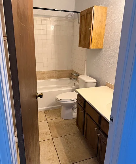 241 NW 90th St — Photo 12