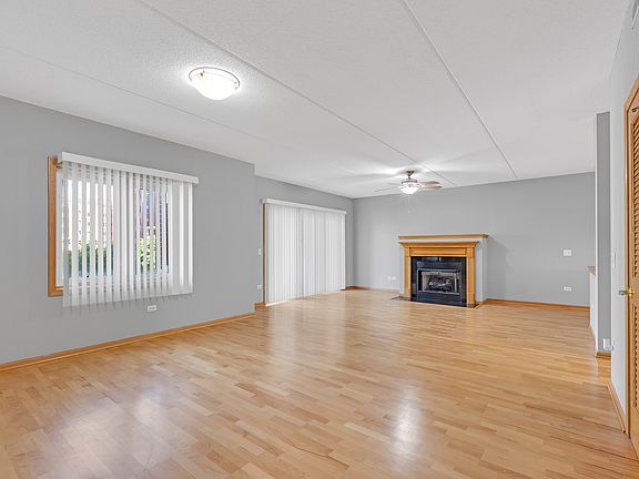 3rd image of 8747 W Bryn Mawr Ave APT 208