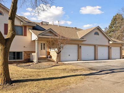 6239 Magda Dr UNIT B, Osseo, MN, 55369