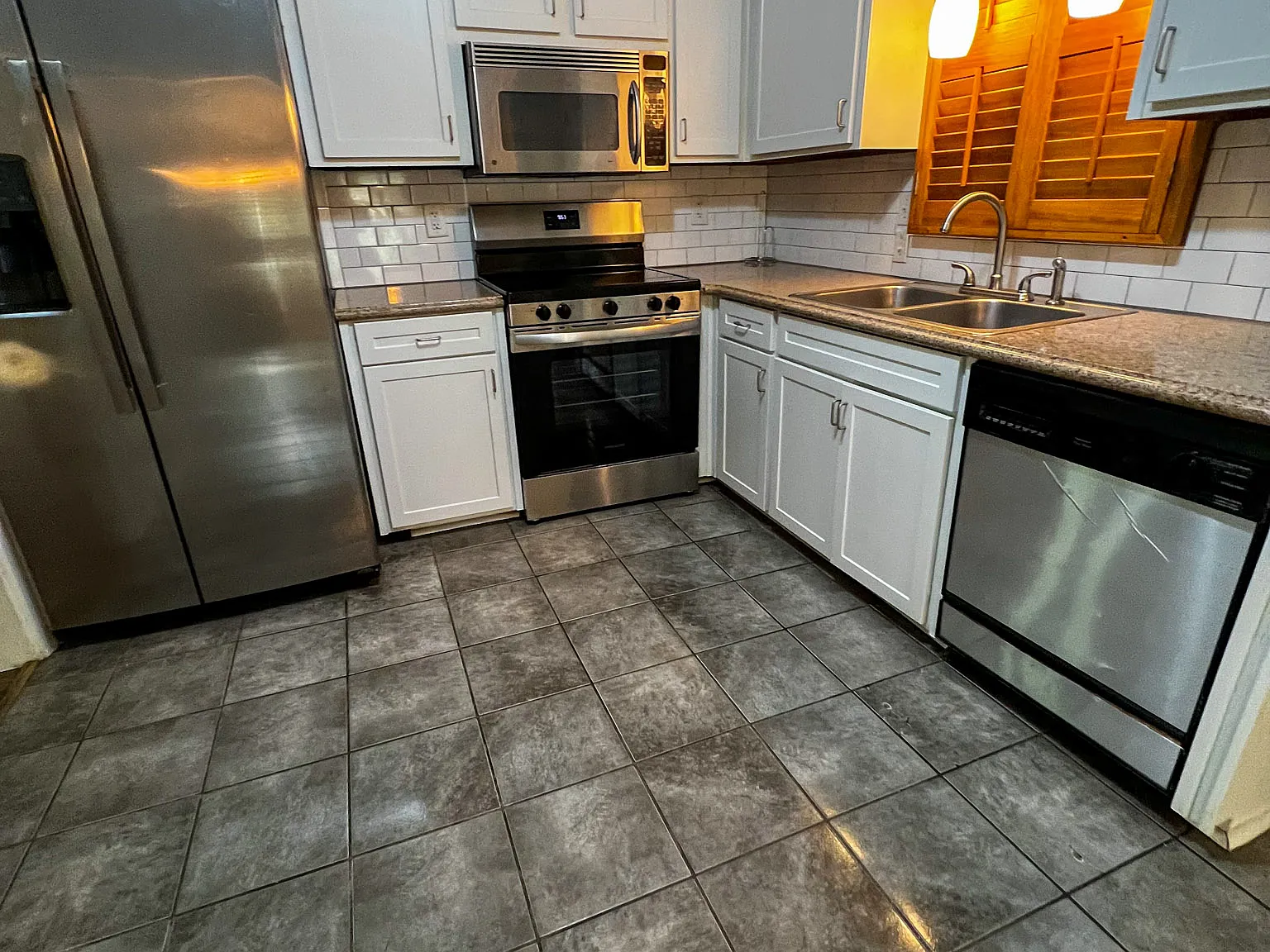 3 bed, 1502 sqft, $1,900 — Photo 3