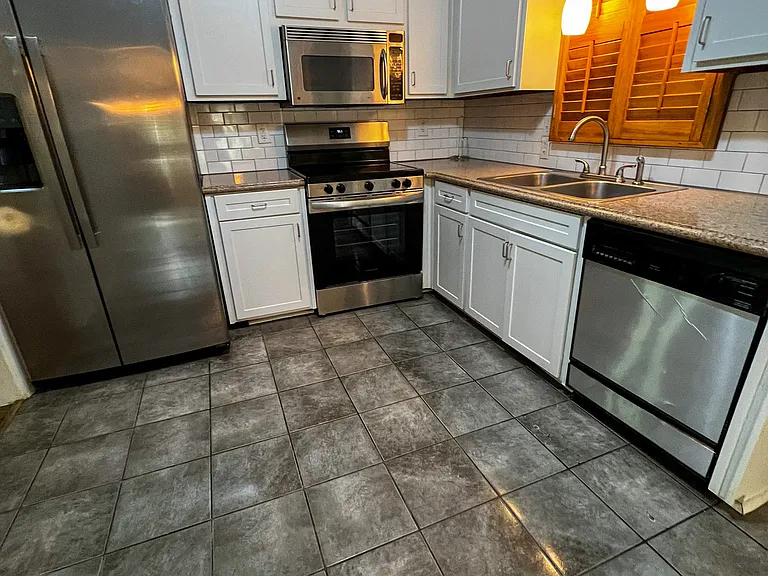 6324 Birling Dr — Photo 3