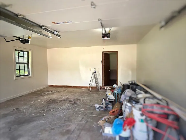 3533 Charlotte Dr — Photo 38
