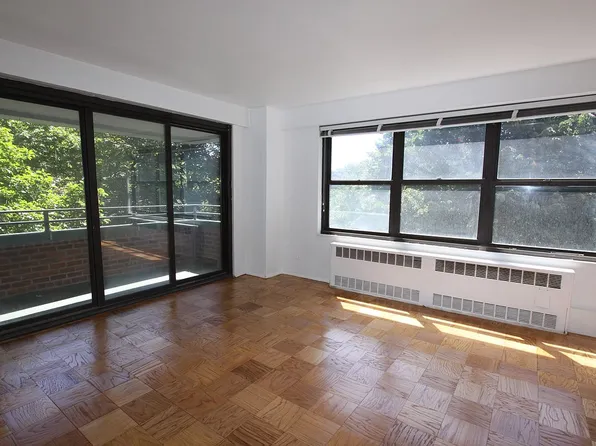 264 Broadway #C206, New York, NY 10002