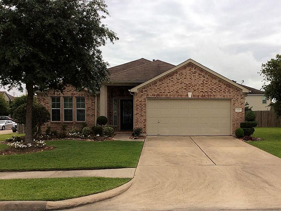 1st image of 2210 Sabine Ct