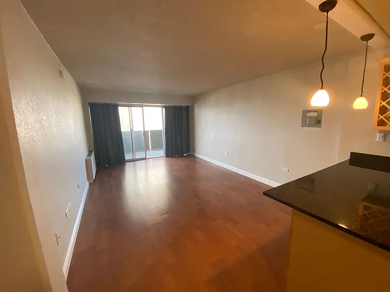 909 Logan St #11E — Photo 3