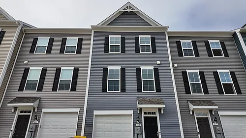 815 Lord Fairfax St #815 Photo 1