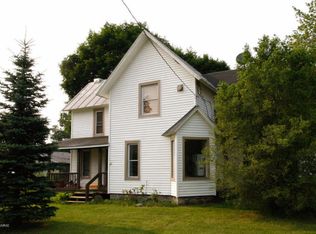 144 Maple St, Delton, MI 49046