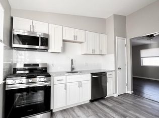 4235 Tholozan Ave APT B, Saint Louis, MO