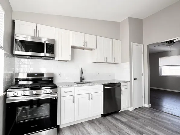 4235 Tholozan Ave APT B, Saint Louis, MO 63116