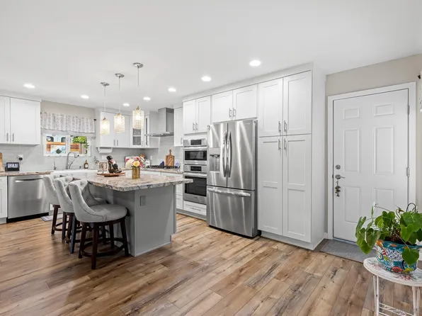 2148 Medford Ave, Escondido, CA 92027