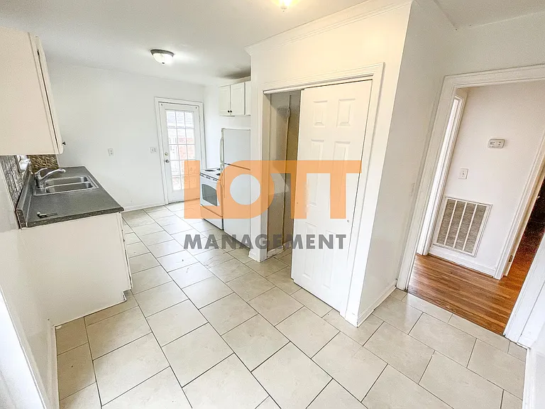 323 Welcome Ave — Photo 5