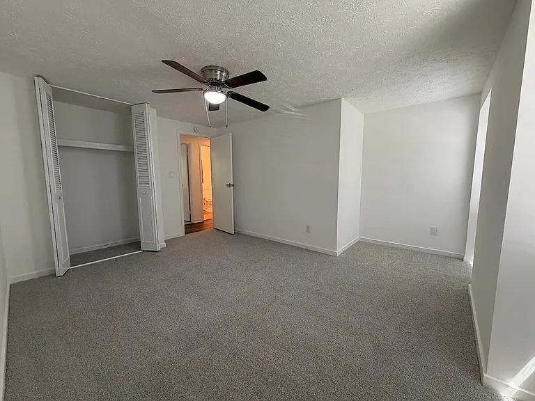 117 Hickory Dr — Photo 12
