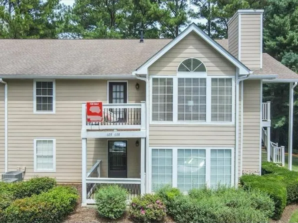 608 Berkeley Woods Dr, Duluth, GA 30096