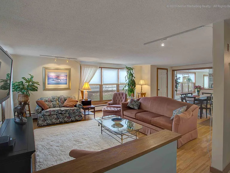48 Southampton Rd #FRONT — Photo 3