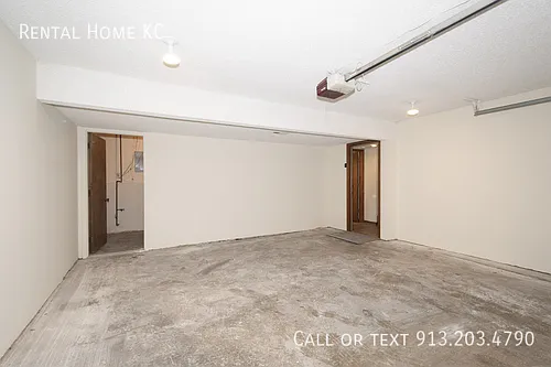 4813 Woodward St — Photo 21