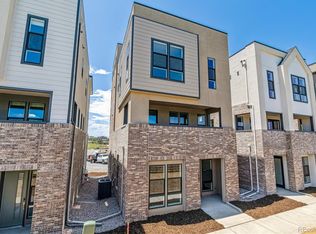 11487 E Briarwood Cir, Centennial, CO 80112