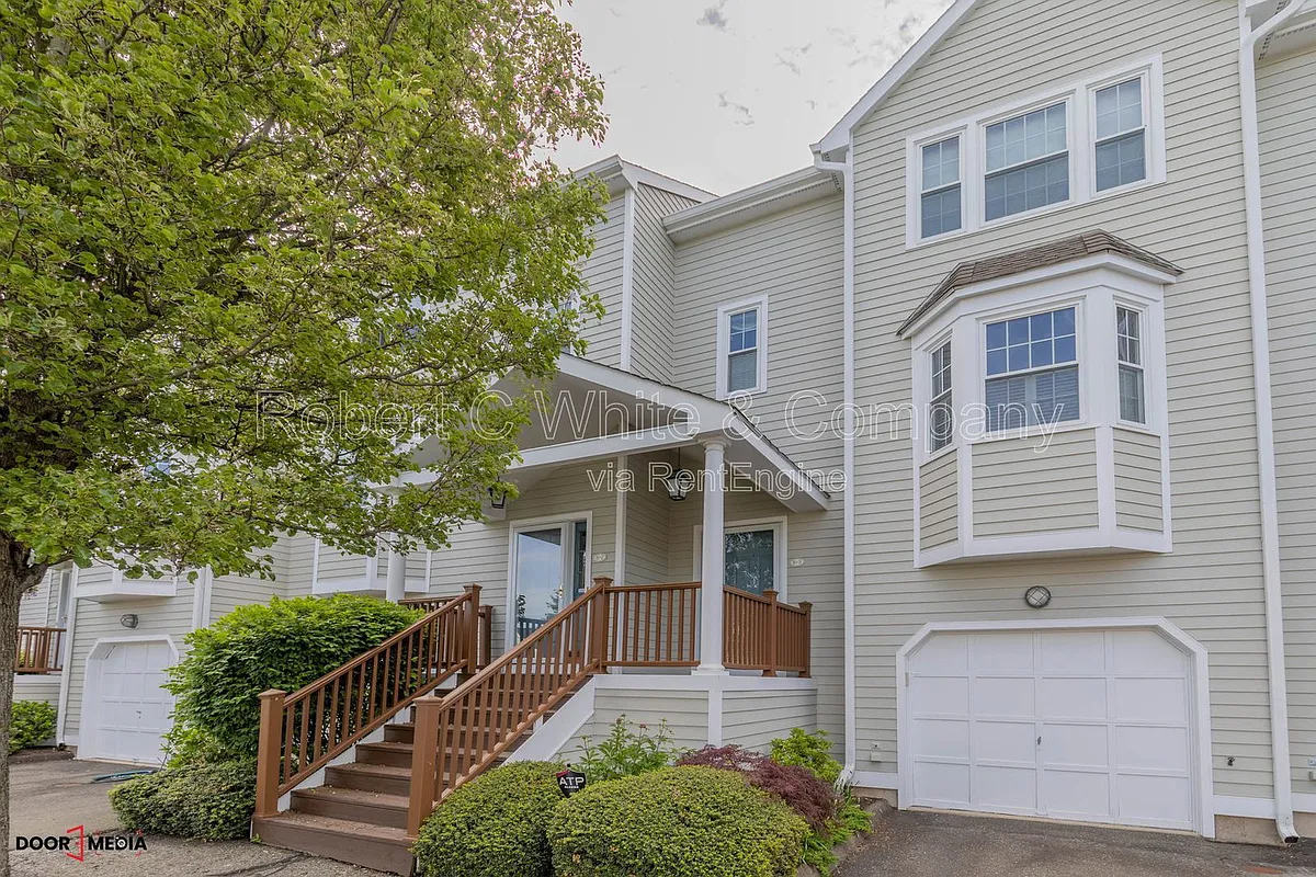Building Photo - 8 Saint Andrews Cir #8-3