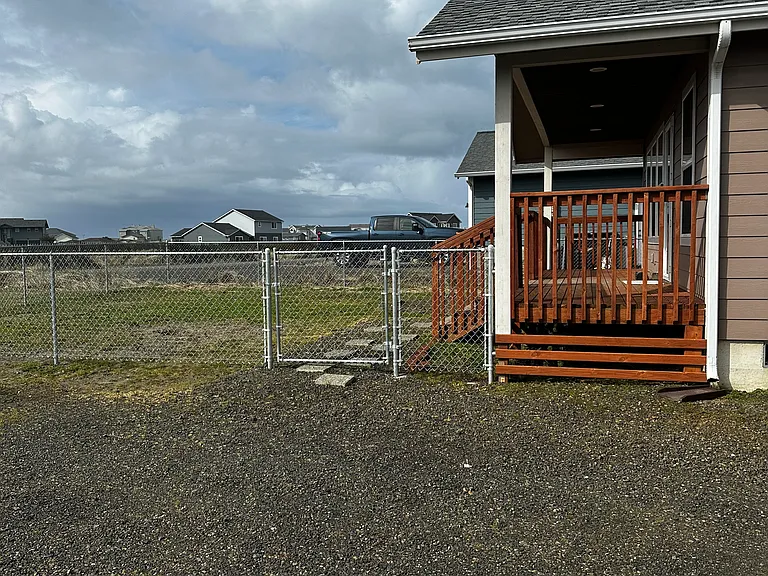 1416 N Jetty Ave SW — Photo 20