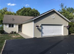 2551 Lake Rd, Ransomville, NY 14131