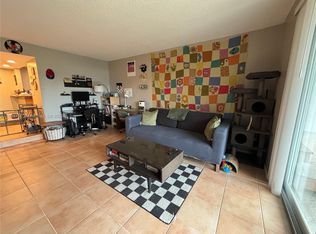 3650 Inverrary Dr #3Y-G, Lauderhill, FL 33319