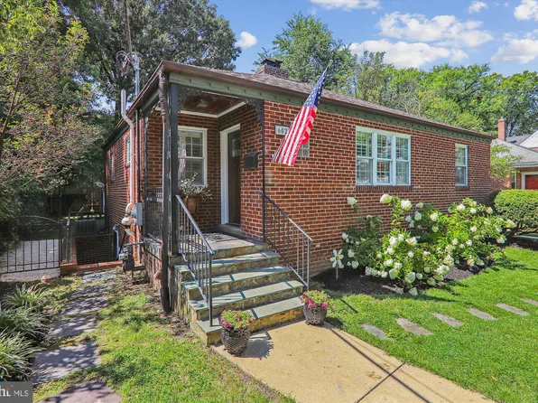 602 Stirling Rd, Silver Spring, MD 20901