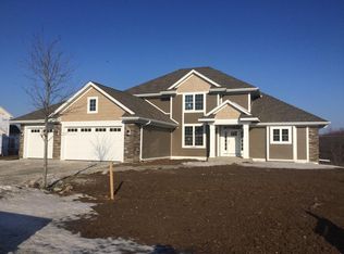 W128 S9088 Boxhorn Reserve Dr, Muskego, WI 53150