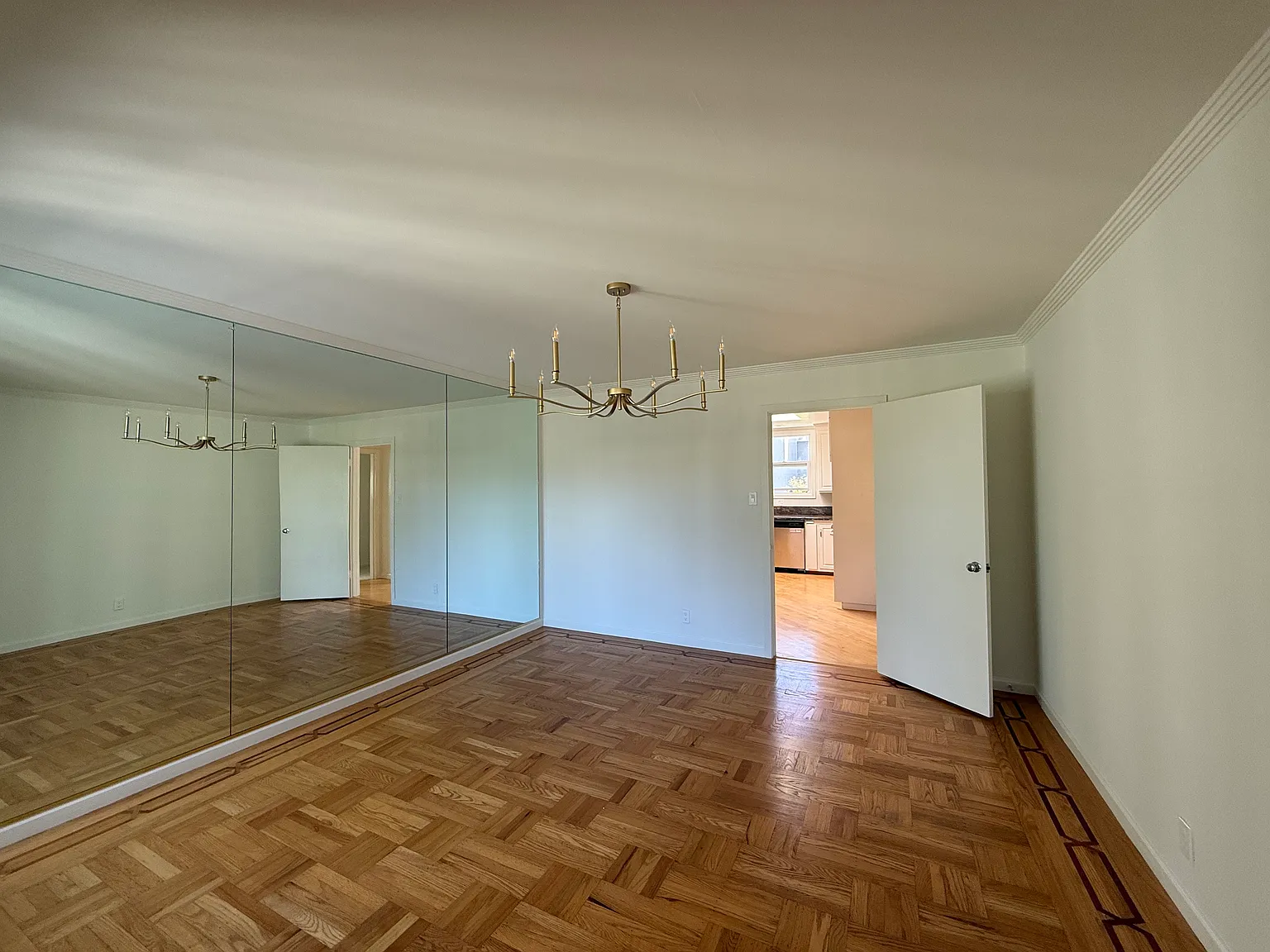 2 bed, 1575 sqft, $6,800 — Photo 4