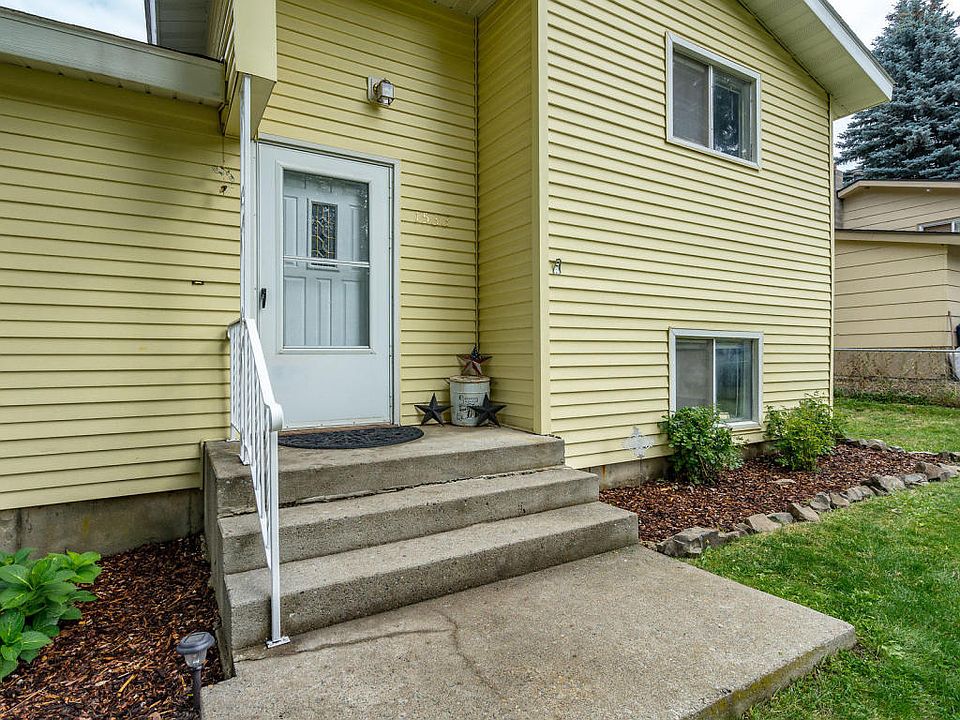 1st image of 1533 E Davis Ave